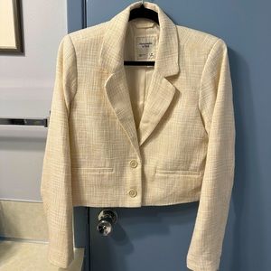 Abercrombie and Fitch cropped tweed blazer. Cream. Size M